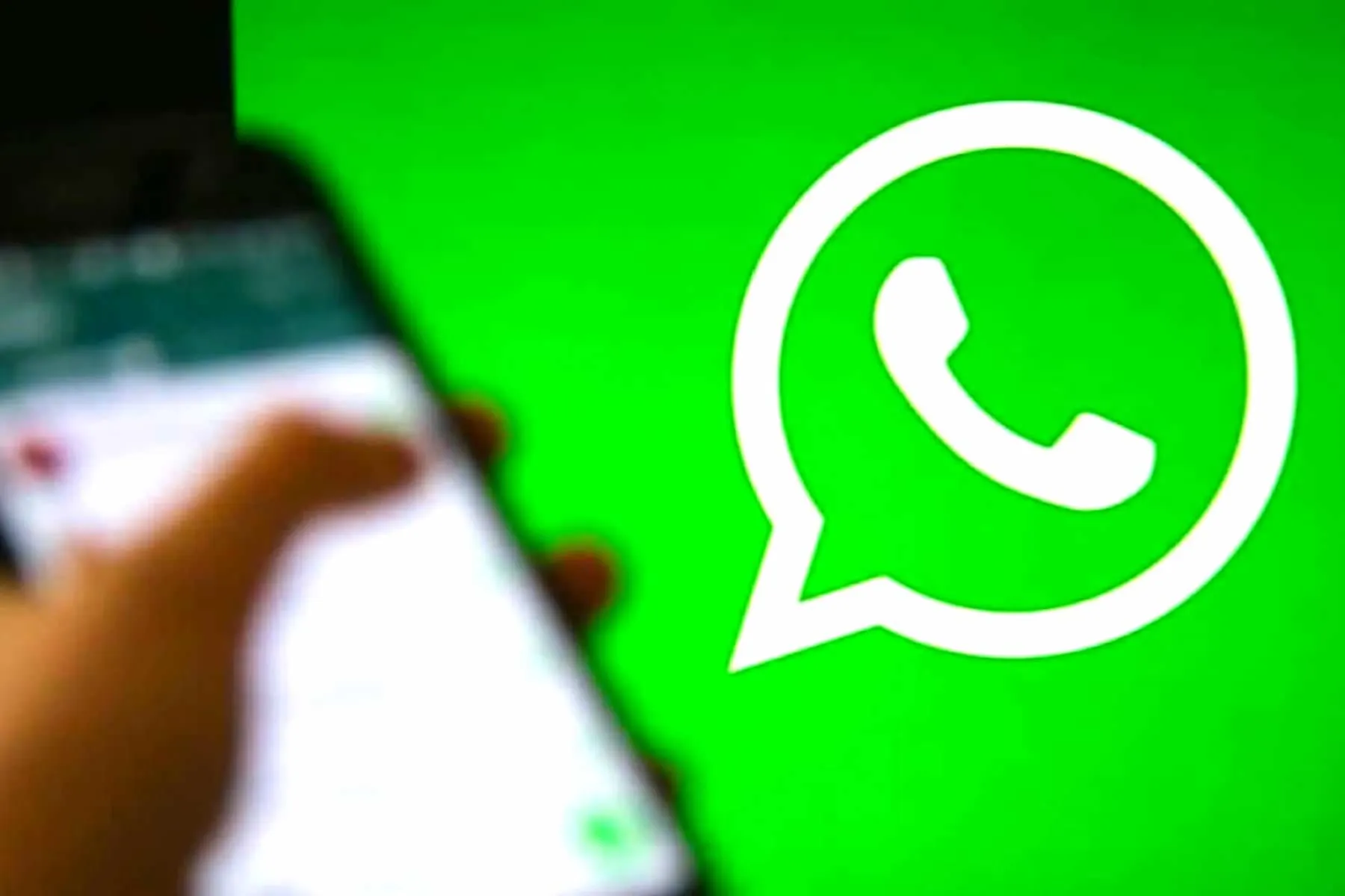 Concept предлагает новую функцию прикрепленных сообщений для WhatsApp